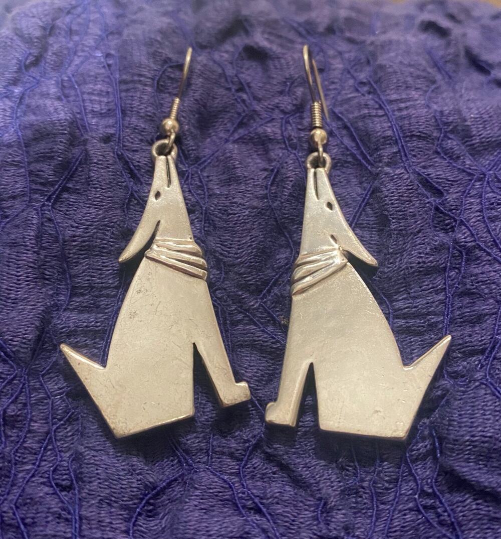 Vintage 1989 EGe Pewter Howling Wolf Coyote Dangle Earrings Southwest Boho